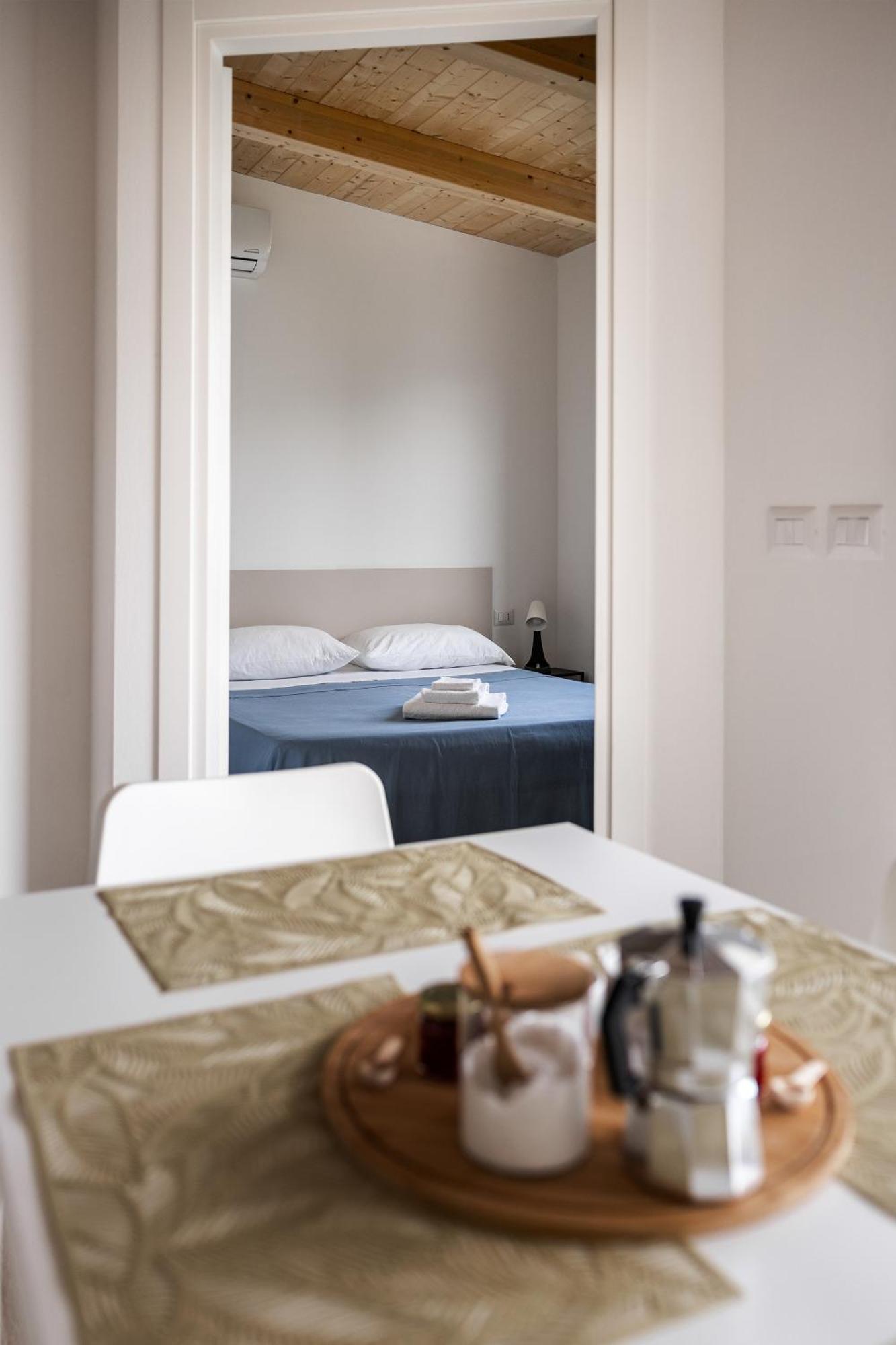 Villaggio Camping Poseidon - Bungalows & Rooms With Sea View In Nature Santa Caterina Dello Ionio Marina Экстерьер фото
